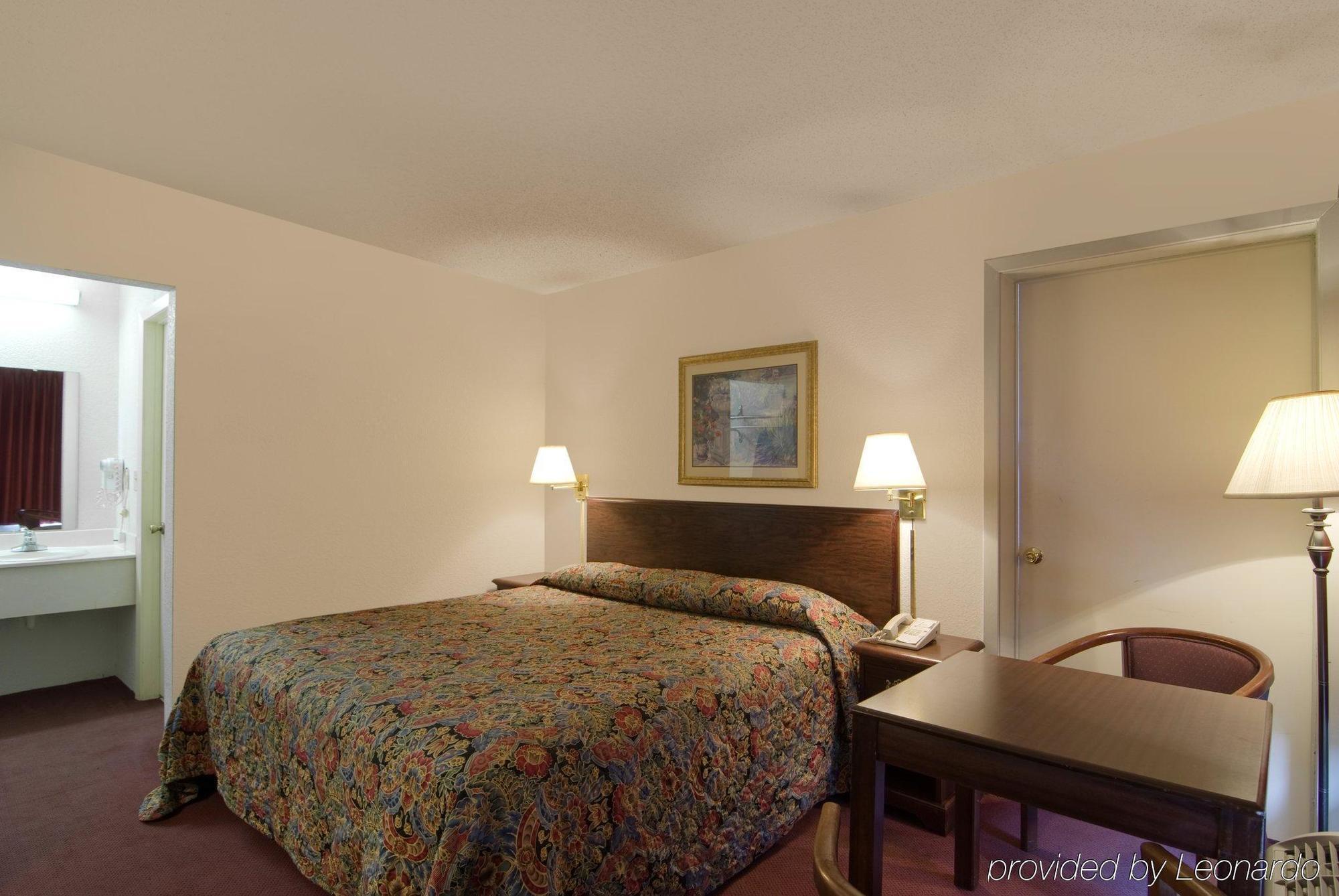 Americas Best Value Inn Searcy Phòng bức ảnh